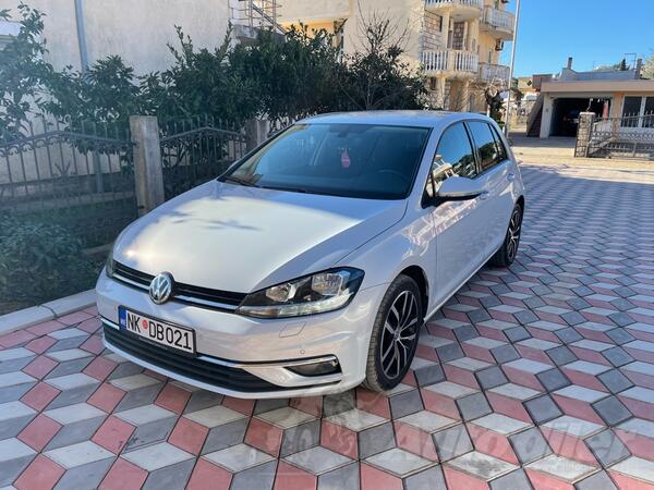 Volkswagen - Golf 7 - 1.6 tdi dsg