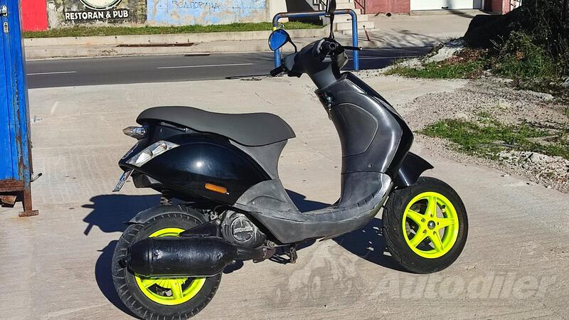 Piaggio - zip 180