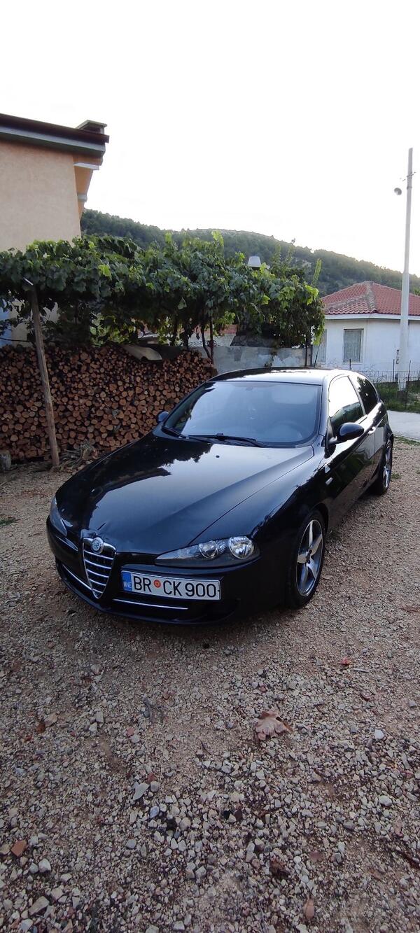 Alfa Romeo - 147 - 1.9 Jtd.m