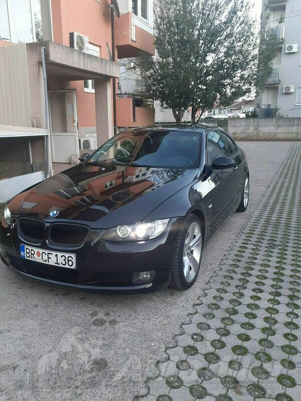 BMW - 320 - e 92