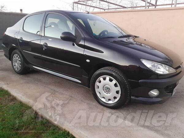 Peugeot - 206 - 1,4b