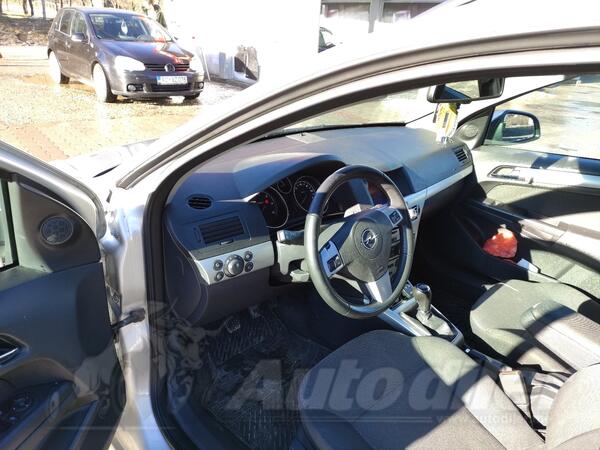 Opel - Astra - 1.7 CDTI