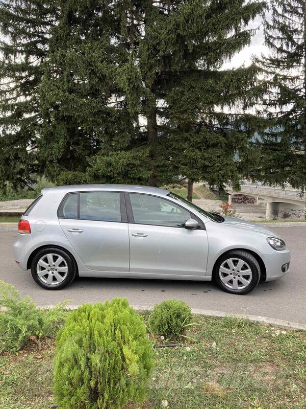 Volkswagen - Golf 6 - 1.6 TDI BLUEMOTION