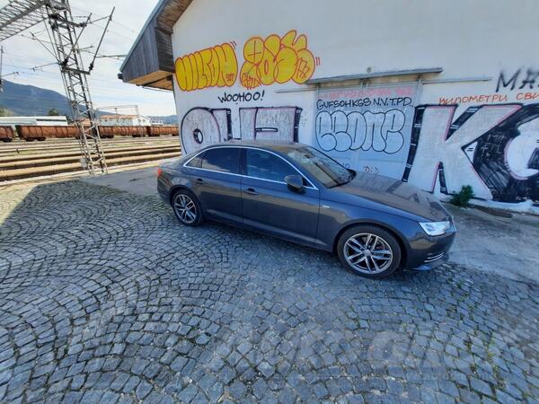 Audi - A4 - S lime Virtual Cocpit