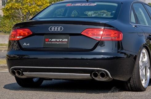 Oba stop svjetla za Audi - A4    - 2009