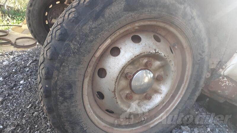 Fabričke felne i FELNE LADA NIVA gume