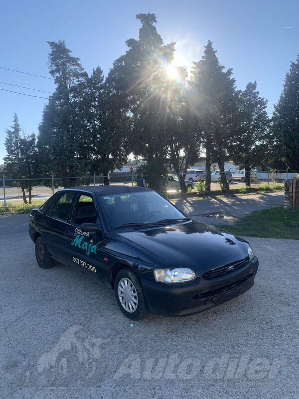 Ford - Escort - 1.8 16v