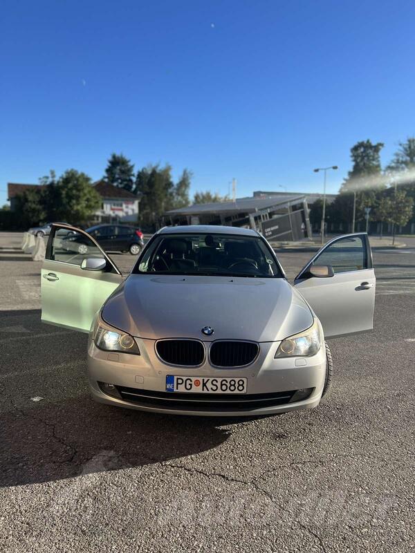 BMW - 520 - E60