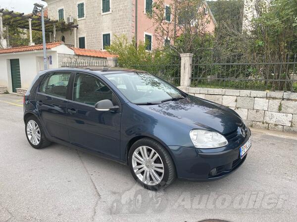 Volkswagen - Golf 5 - 1.4 TSI