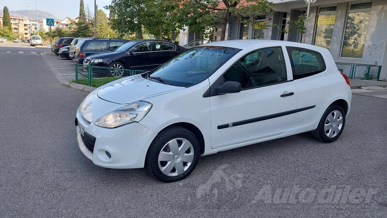Renault - Clio - 1.5 DCI