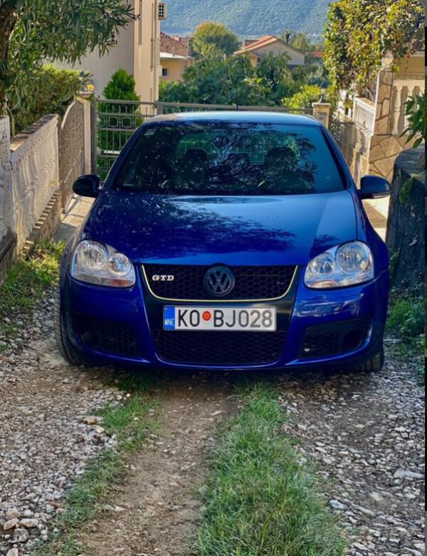 Volkswagen - Golf 5 - 1.9 TDI