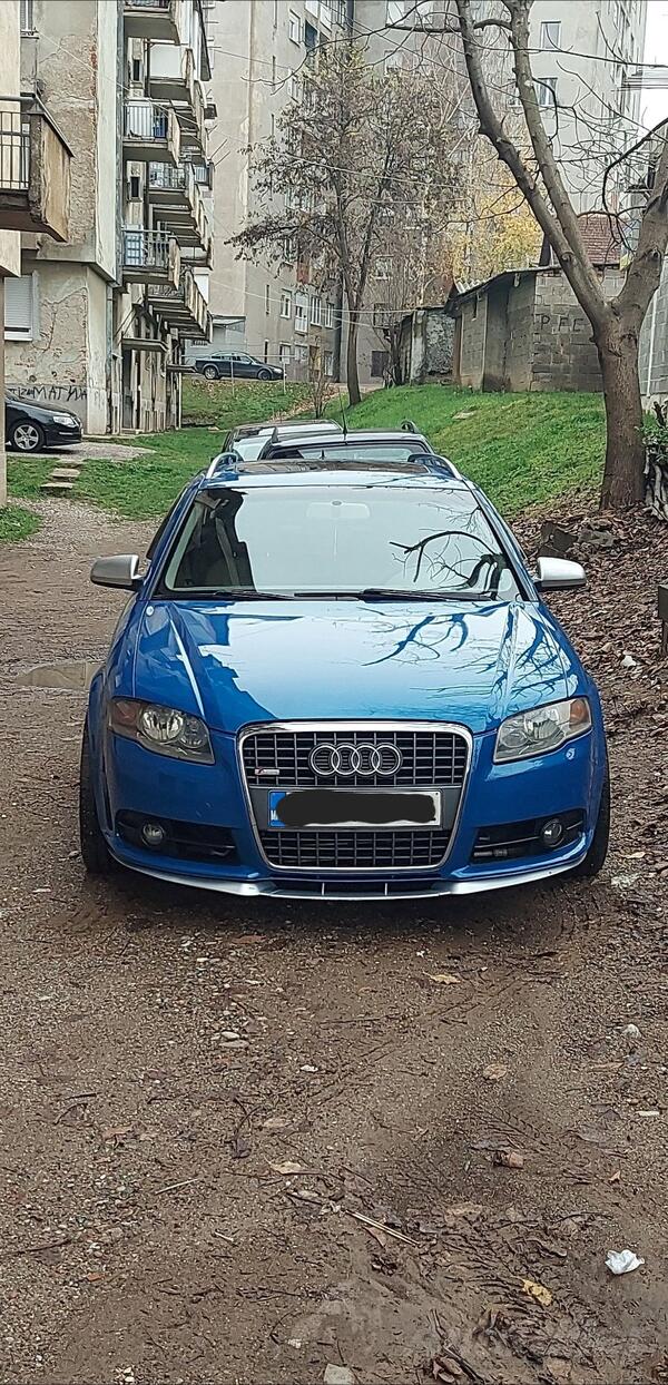 Audi - A4