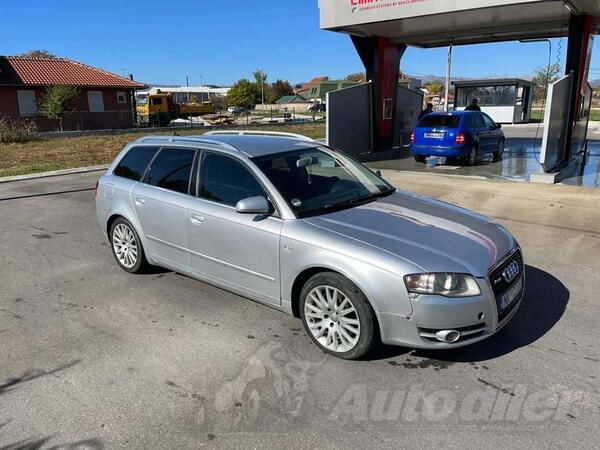 Audi - A4 - 2.5 120 Sline