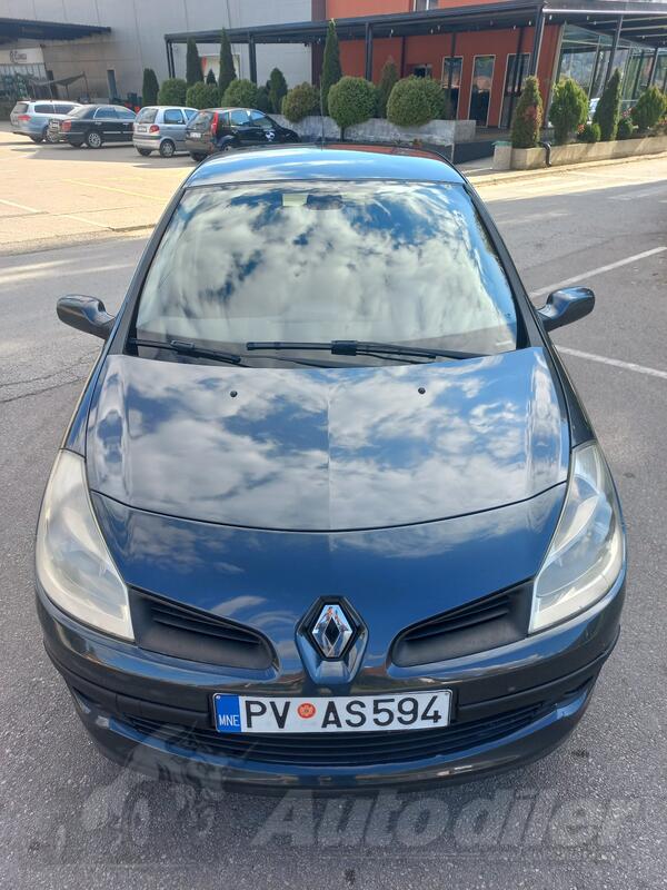 Renault - Clio - 1.5 dci