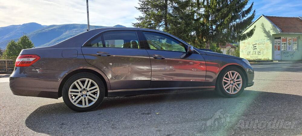 Mercedes Benz - E 200 - 2.0 CDI