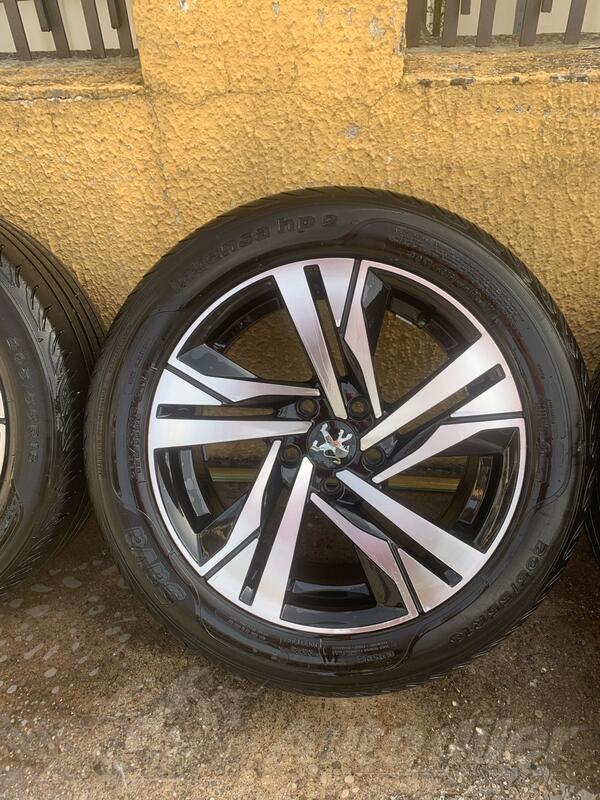 Fabričke felne i Pezo308 gume