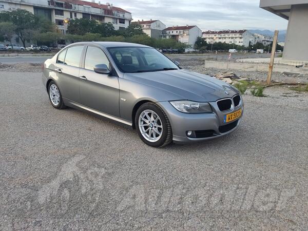 BMW - 320 - 2.0