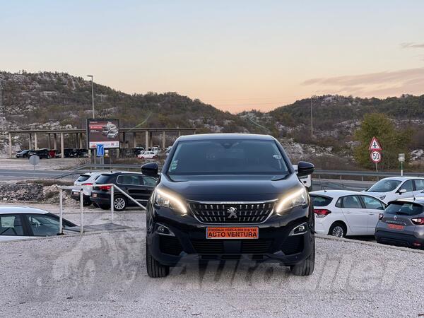 Peugeot - 3008 - 12/2017.g