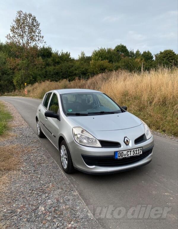 Renault - Clio - 1.5 Dci