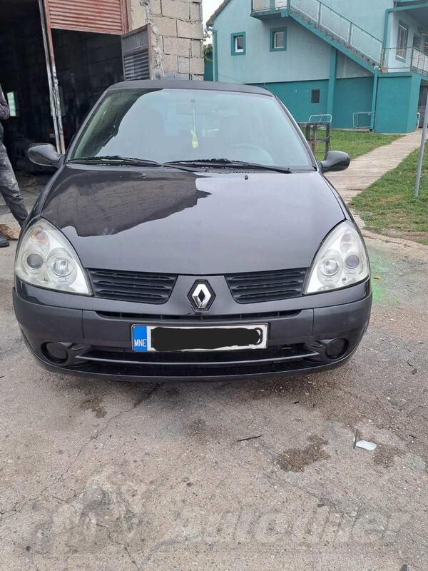 Renault - Clio - 1.2 8v