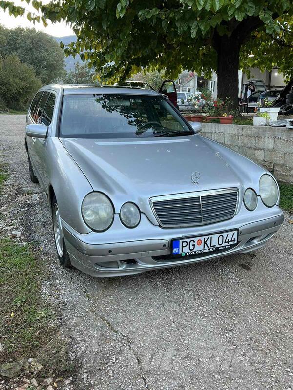 Mercedes Benz - E 220 - 2.2cdi