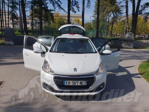Peugeot - 208 - hdi
