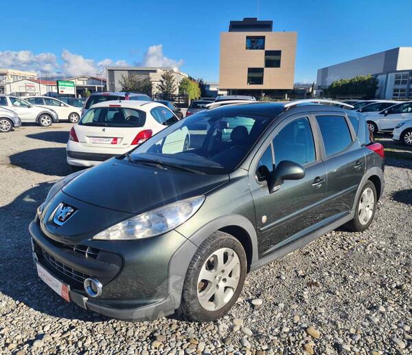 Peugeot - 207 - 1.6HDI-Outdoor