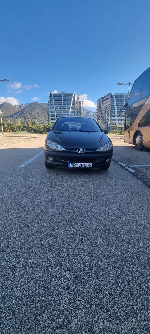 Peugeot - 206 - hdi