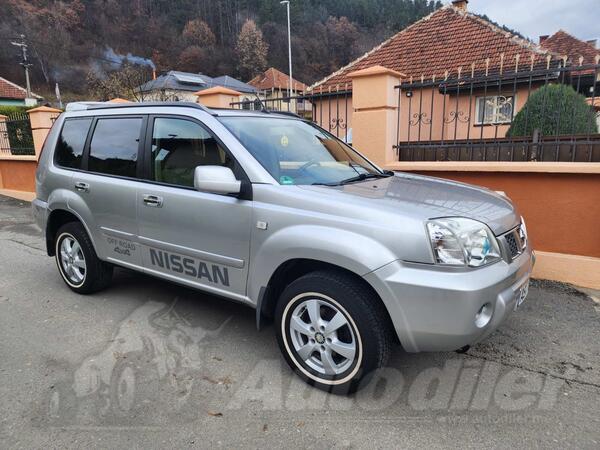 Nissan - X-Trail - 2 2 DCI
