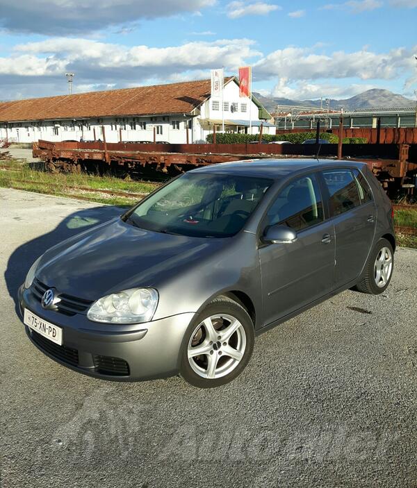 Volkswagen - Golf 5 - 1.9 TDI BXE