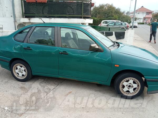 Seat - Toledo - 1 .4