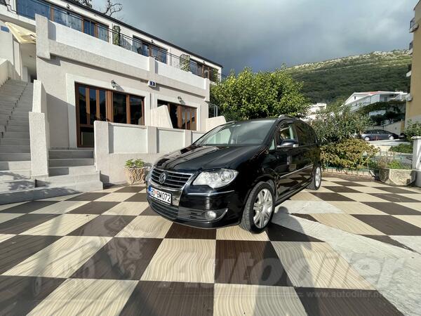 Volkswagen - Touran - 2.0 TDI 125kw Automatic