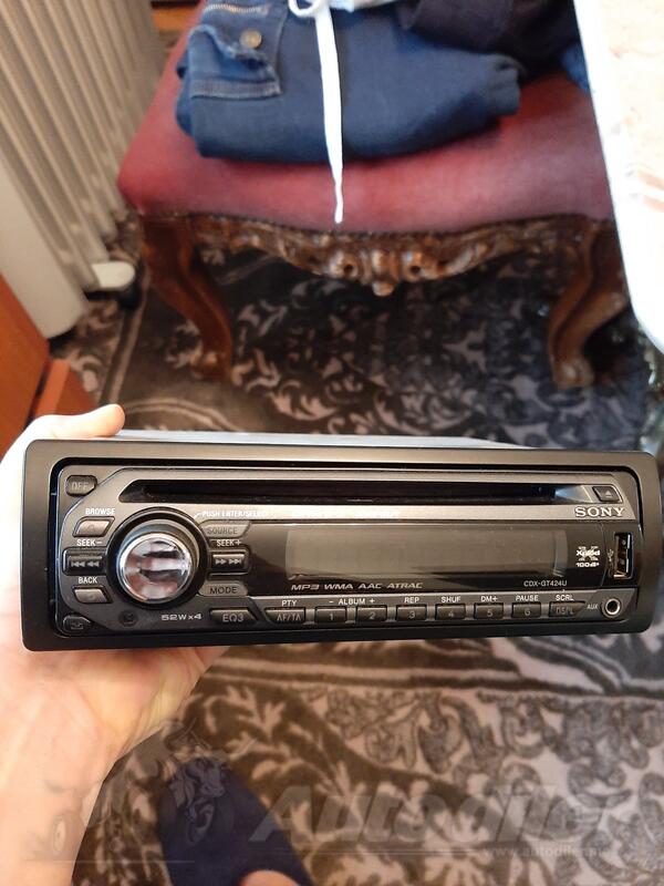 CD / DVD / MC / Radio player