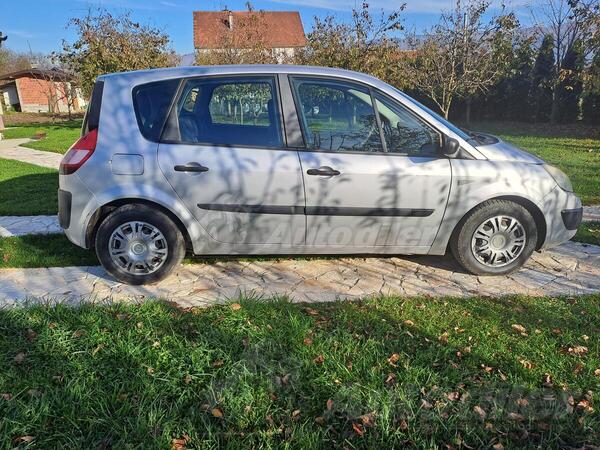 Renault - Scenic - 1.5 DCI