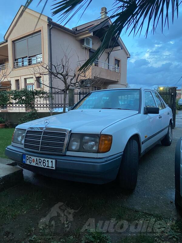 Mercedes Benz - 200 - 200d