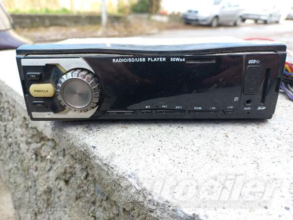 CD / DVD / MC / Radio player