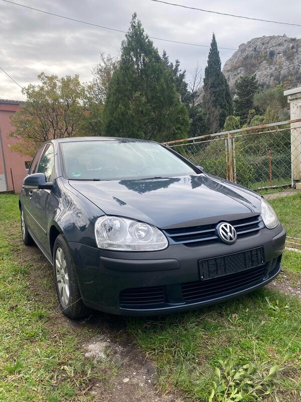 Volkswagen - Golf 5