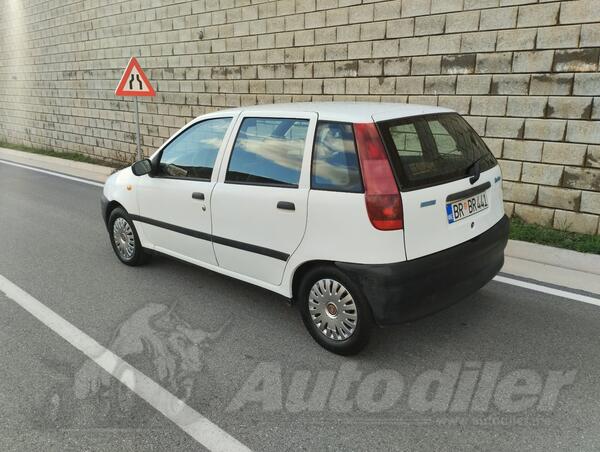 Fiat - Punto - 1,1 i