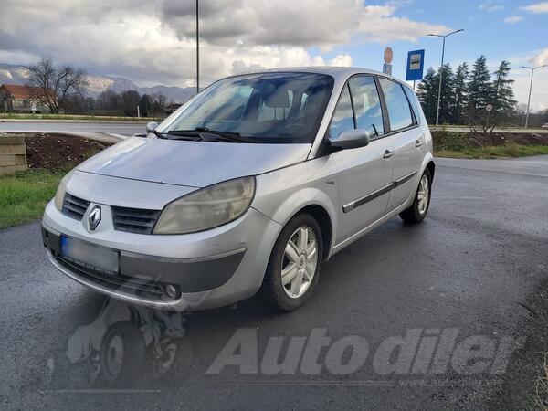 Renault - Scenic