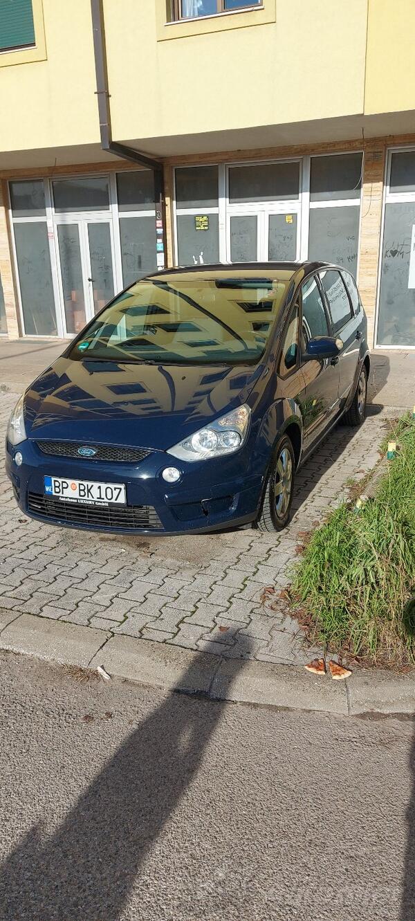 Ford - S-Max