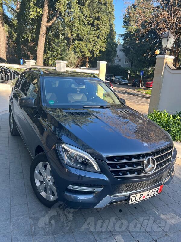 Mercedes Benz - ML 350 - Blu tec 4 matik
