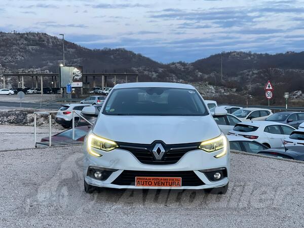 Renault - Megane - 02/2017.g