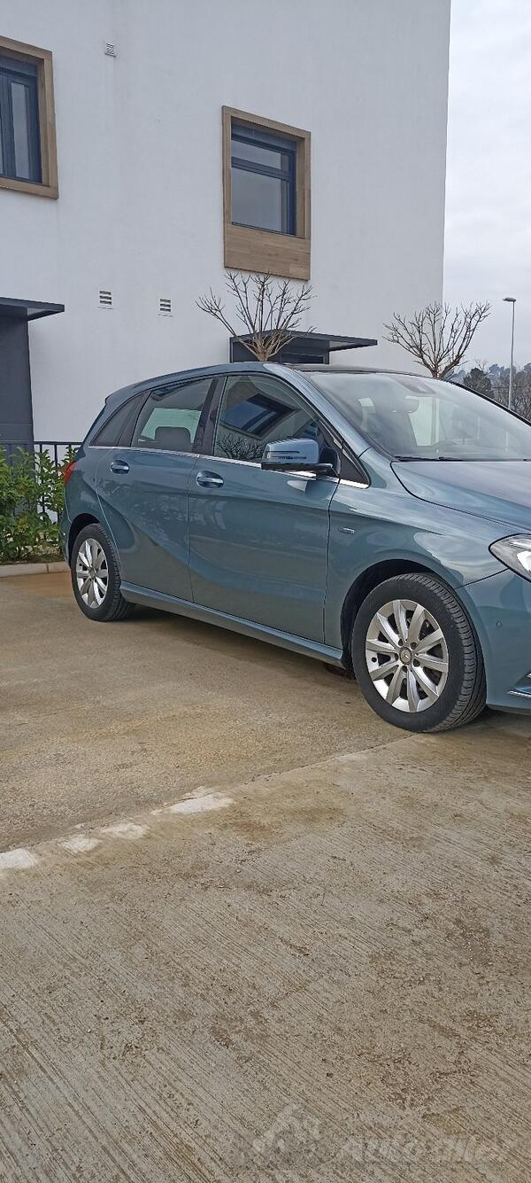 Mercedes Benz - B 200 - cdi