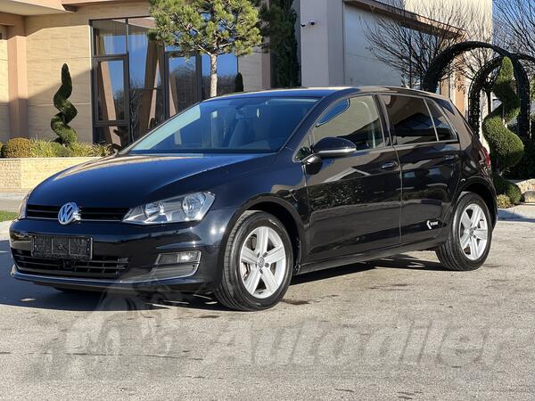 Volkswagen - Golf 7 - 1.6 Bluemotion