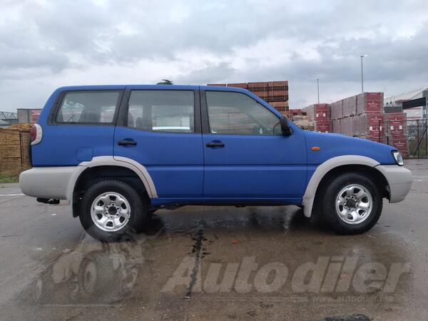 Nissan - Terrano II
