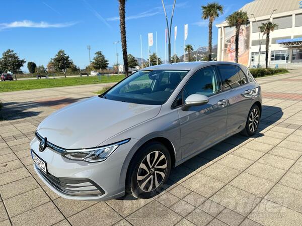 Volkswagen - Golf 8 - 2.0 Active