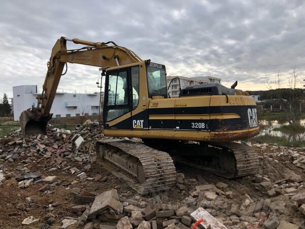 CAT - 320