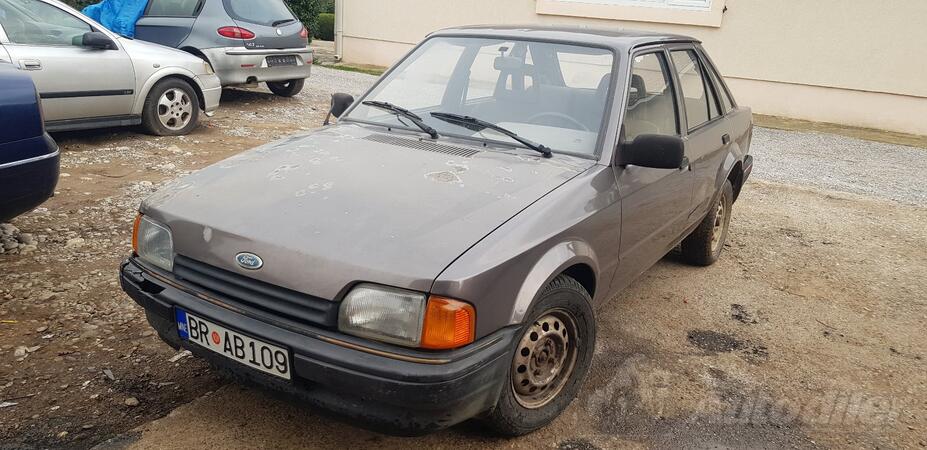 Ford - Escort - 1,3