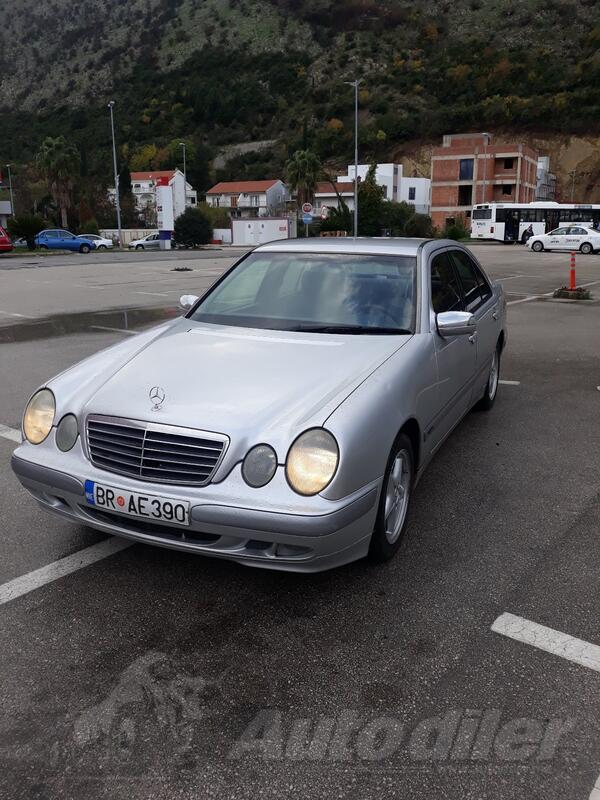 Mercedes Benz - E 220 - 2,2cdi