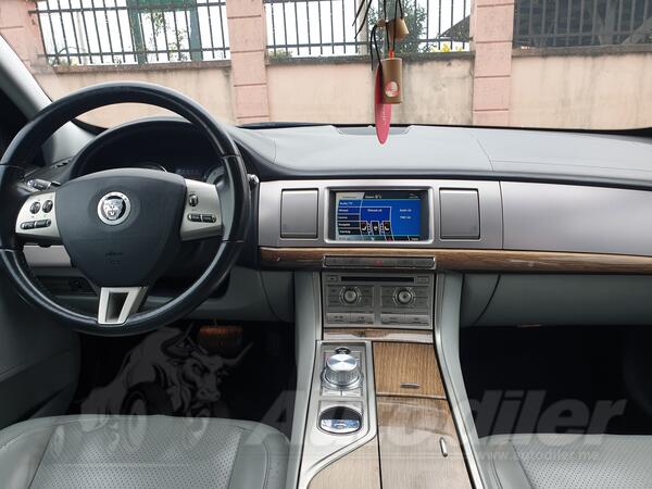 Jaguar - XF - 2.7 Bi-Turbo